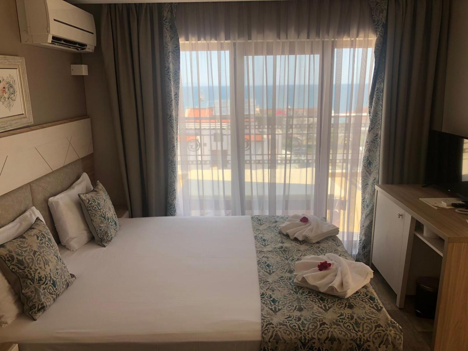 Cristiani Hotel Sozopol Værelse billede